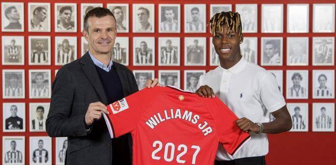 世体：毕包准备就巴萨财务问题向西足协和西甲提出质疑